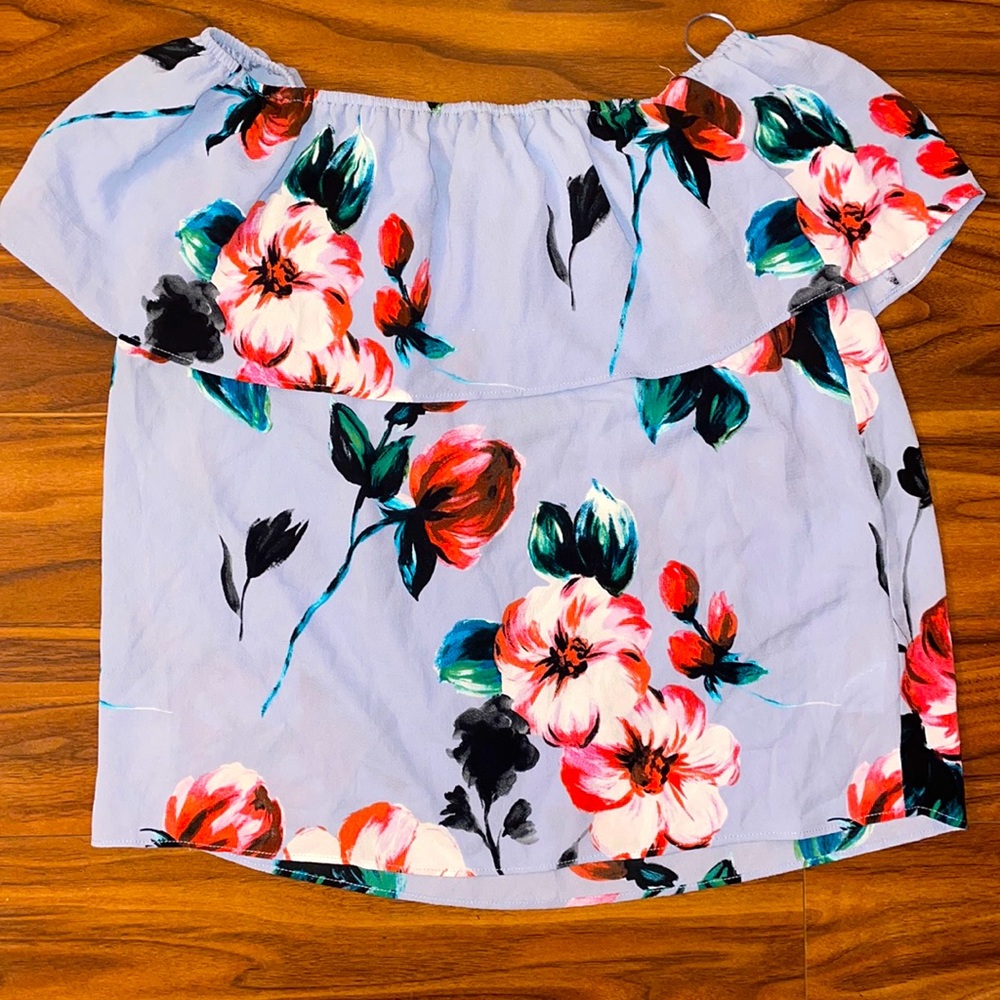 C&E floral top, Size XS